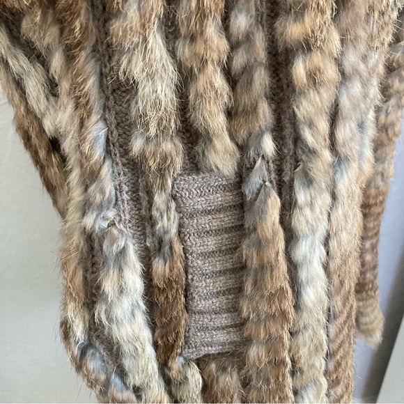 AUTHENTIC Marc by Marc Jacobs rabbit-fur vest (OS) - Picture 6 of 8